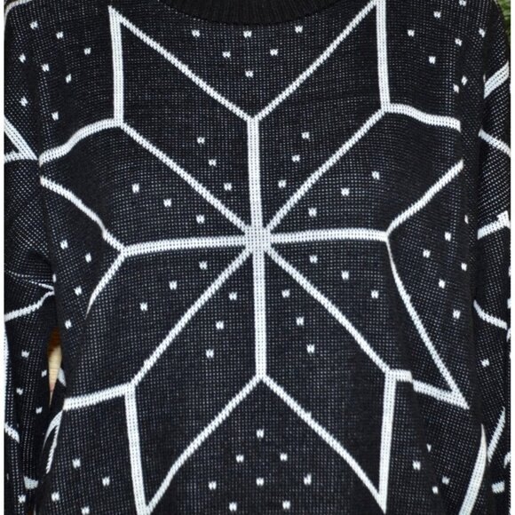Cabin Creek Ladies L Unisex Black Sweater Geometric Snowflake Holidays Christmas - Picture 3 of 8